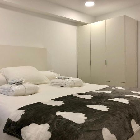 Monresidence Cavall Bernat Manresa Buitenkant foto